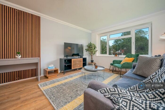 2 Bedroom Flat To Rent In London Road, Preston, Brighton, BN1