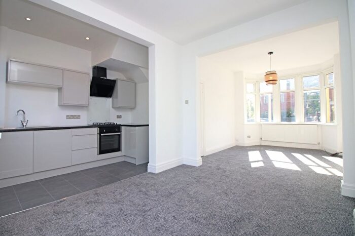 3 Bedroom Semi Detached House For Sale In Fordway Avenue, Blackpool, FY3