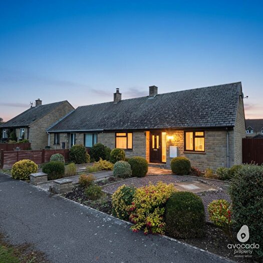 2 Bedroom Terraced Bungalow For Sale In Bullmarsh Close, Middleton Stoney, Bicester, OX25