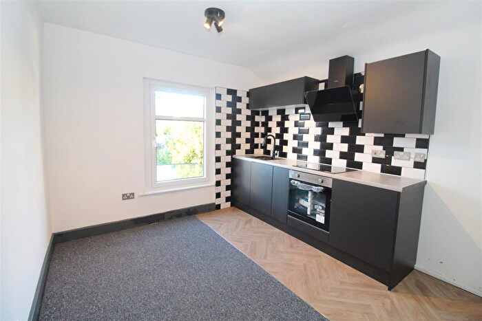 1 Bedroom Flat To Rent In Llantrisant Street, Cathays, Cardiff, CF24