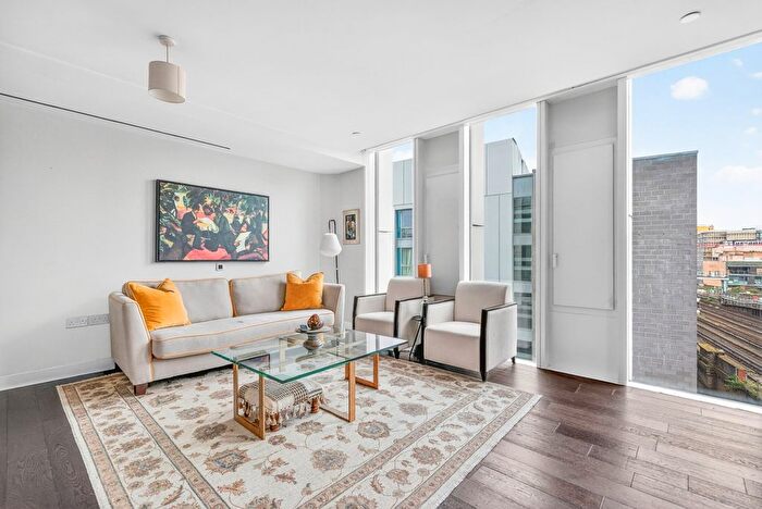 3 Bedroom Flat To Rent In Union Street, Waterloo, SE1