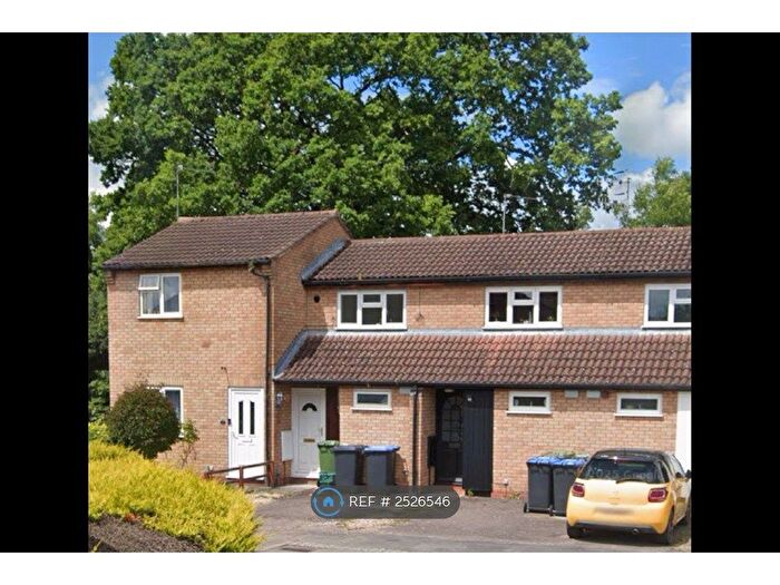 1 Bedroom Terraced House To Rent In Clover Close, Stratford-Upon-Avon, CV37