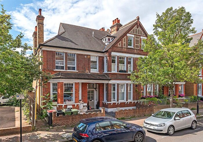 2 Bedroom Flat For Sale In Cautley Avenue, London, SW4