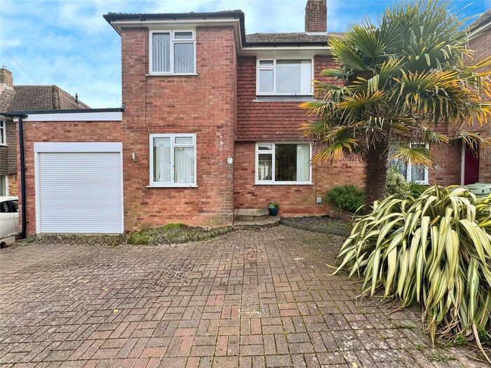 4 Bedroom Semi-Detached House To Rent In Theodore Close, Tunbridge Wells, Kent, TN2