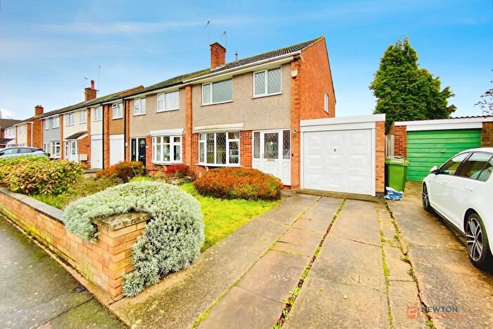 3 Bedroom Semi Detached House For Sale In Regents Walk, Leicester Forest East, LE3