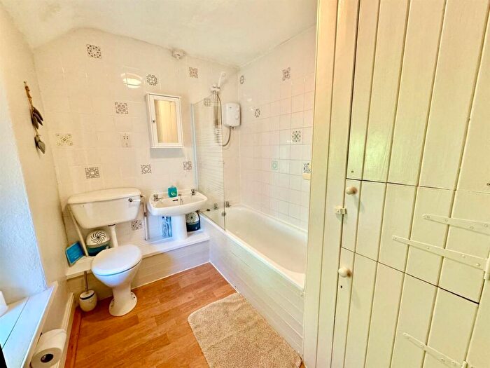 2 Bedroom Semi-Detached House For Sale In Dolwyddelan, LL25