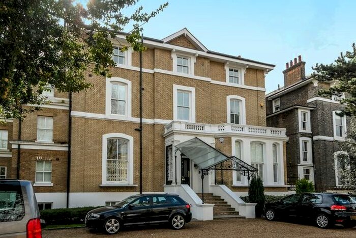 2 Bedroom Flat To Rent In St. Johns Park, London, SE3