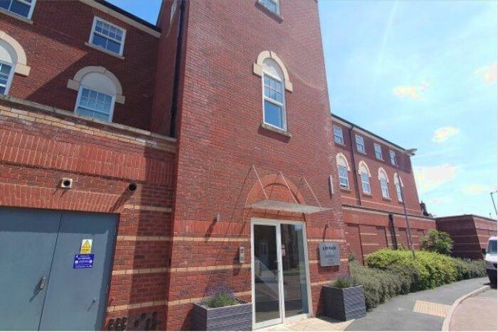 2 Bedroom Flat To Rent In Alder Meadow, Warwick, CV34