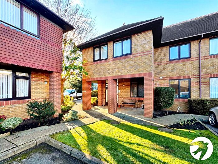 2 Bedroom Flat For Sale In Worsfold Court, Enterprise Road, Maidstone, Kent, ME15
