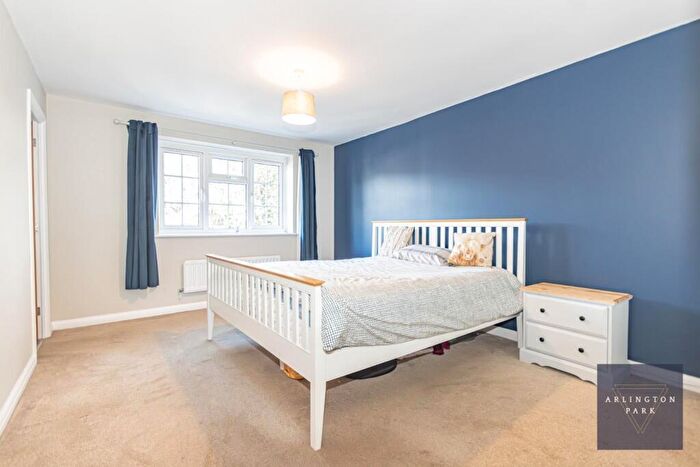 4 Bedroom Detached House For Sale In Walnut Close, Taverham, Norwich, NR8