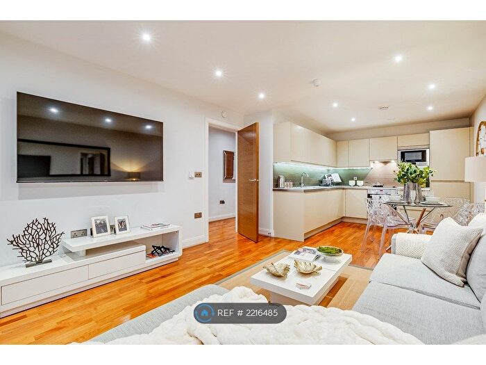 2 Bedroom Flat To Rent In Sesame Apartments, London, SW11