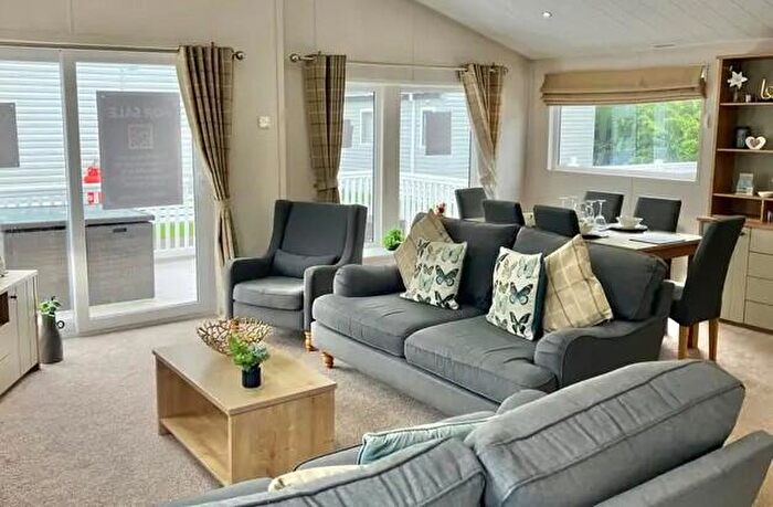 2 Bedroom Lodge For Sale In Two Bed Willerby Everleigh, Broadland Sands Holiday Park, Coast Road, Lowestoft, Suffolk, NR32