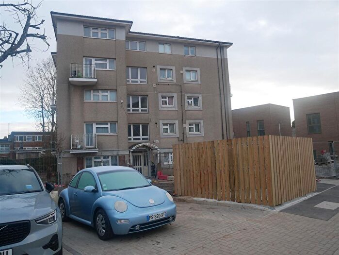 1 Bedroom Flat To Rent In New Brent Street, London, NW4