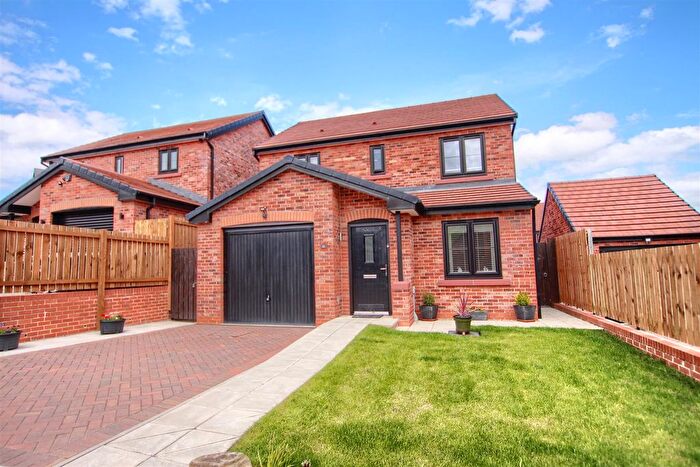 3 Bedroom Detached House For Sale In Upsall Carrs, Nunthorpe, TS7