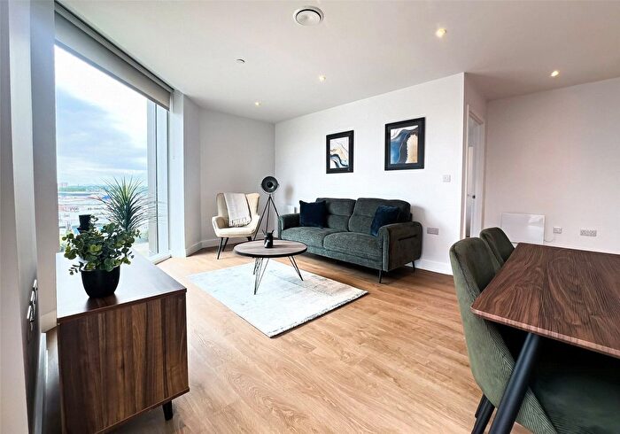 2 Bedroom Flat To Rent In Dantzic Street, Manchester, M4
