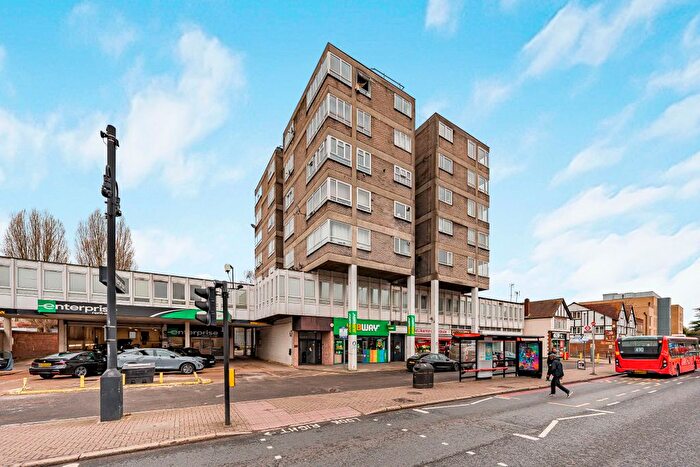 2 Bedroom Flat For Sale In Flat, Rex House, Feltham, TW13