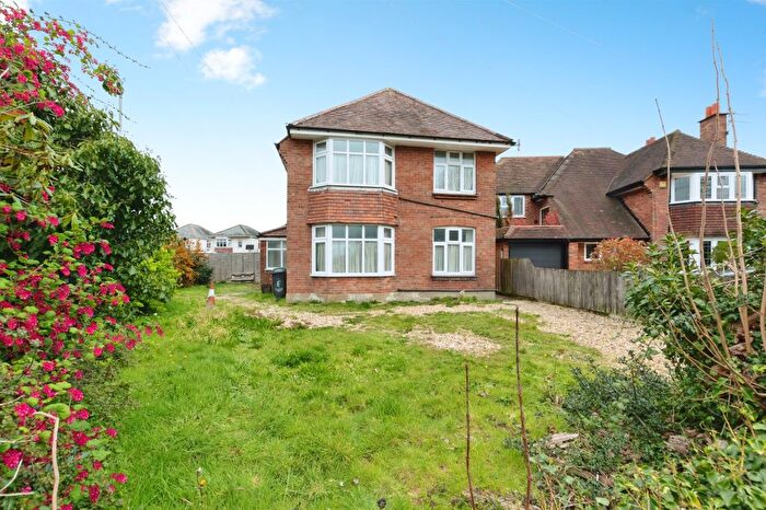 6 Bedroom Detached House For Sale In Victoria Avenue, Bournemouth, BH9