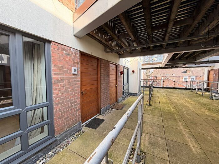 1 Bedroom Flat To Rent In Flixton Road, Urmston, M41