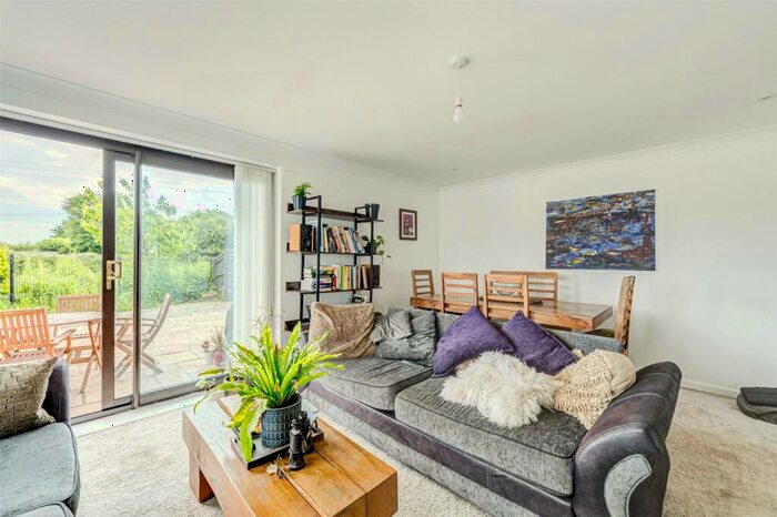 3 Bedroom End Of Terrace House For Sale In Freshbrook Road, Lancing, West Sussex, BN15