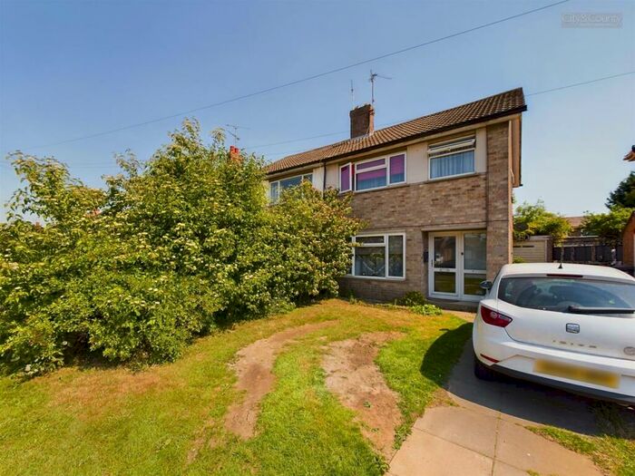 3 Bedroom Semi-Detached House To Rent In Welland Road, Dogsthorpe, Peterborough, PE1