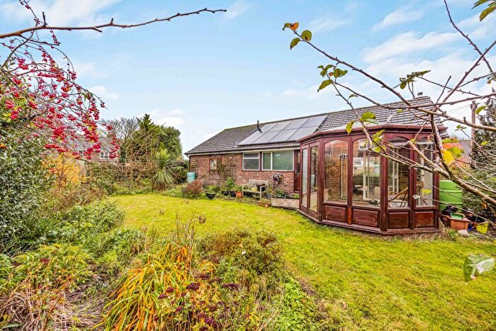 3 Bedroom Detached Bungalow For Sale In Oaktree Drive, Emsworth, PO10