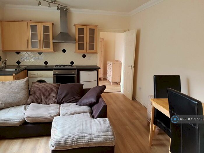 1 Bedroom Flat To Rent In Azalea Terrace North, Sunderland, SR2