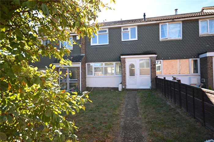 3 Bedroom Terraced House For Sale In Alesia Road, Luton, Bedfordshire, LU3