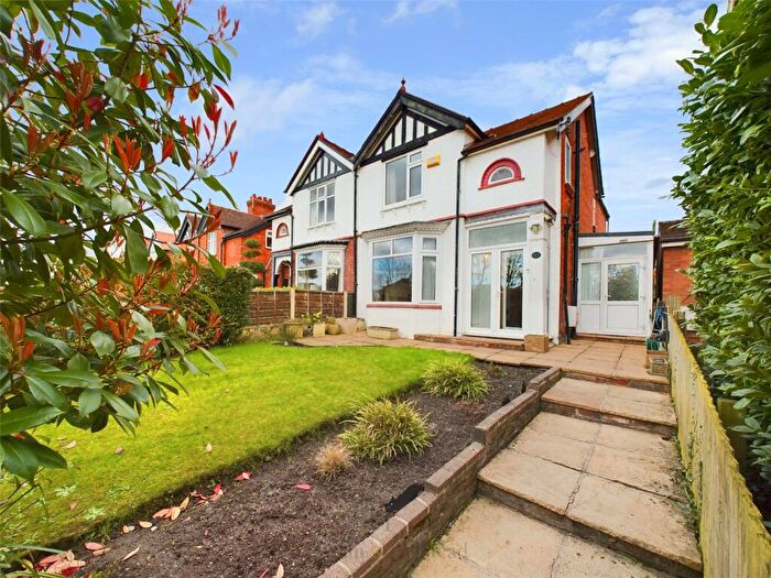 3 Bedroom Semi-Detached House For Sale In Nantwich Road, Middlewich, Cheshire, CW10