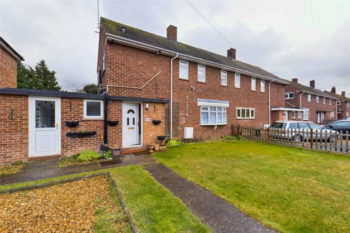 3 Bedroom Semi-Detached House To Rent In Orchard Way, Royston, Hertfordshire, SG8