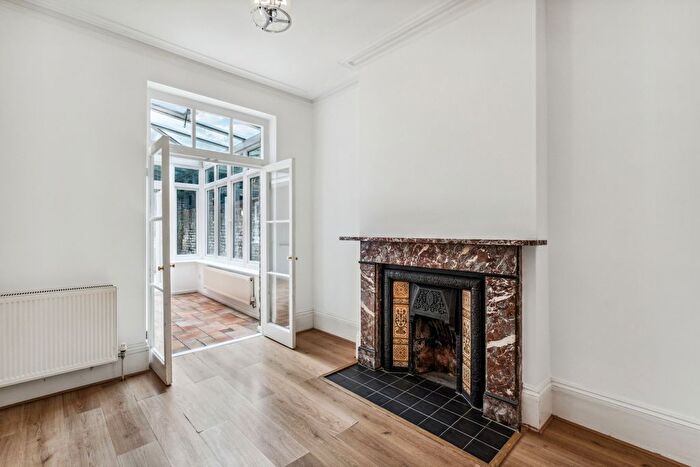 4 Bedroom Terraced House To Rent In Upham Park Road, Chiswick, W4