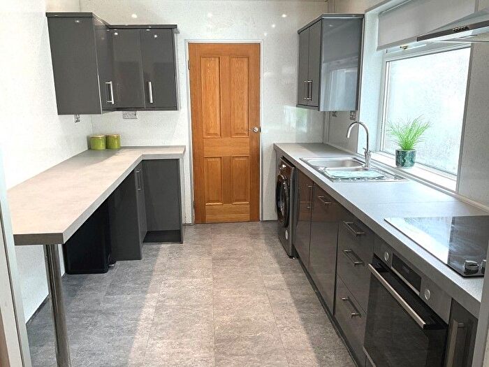 3 Bedroom Terraced House To Rent In Brynmor Road, Llanelli, Carmarthenshire., SA15
