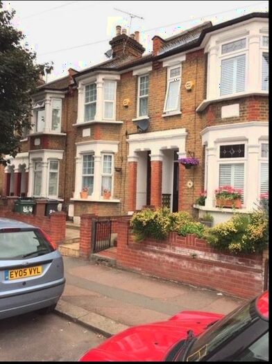 4 Bedroom Terraced House To Rent In Selwyn Avenue, London, E4