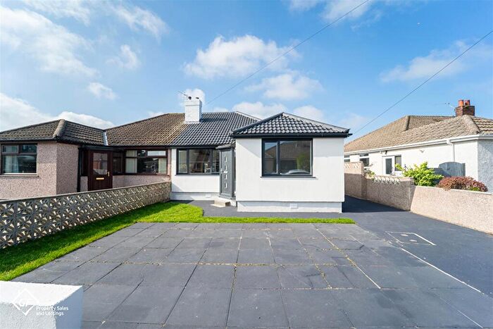 4 Bedroom Semi-Detached Bungalow For Sale In Wingate Avenue, Morecambe, LA4