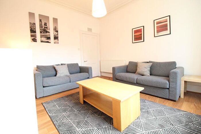 1 Bedroom Flat To Rent In Richmond Terrace, First Floor Right, AB25