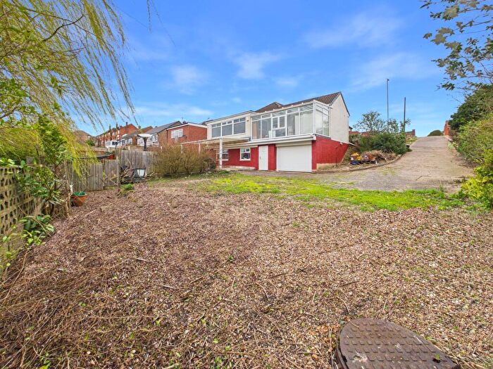 4 Bedroom Detached Bungalow For Sale In Westdale Lane, Carlton, Nottingham, NG4