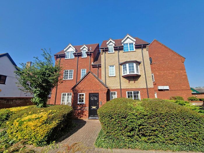 2 Bedroom Duplex For Sale In St Francis Court, Shefford, SG17