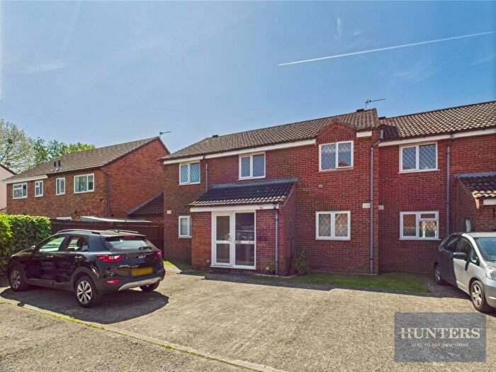 1 Bedroom Flat To Rent In Welwyn Mews, Up Hatherley, Cheltenham, GL51