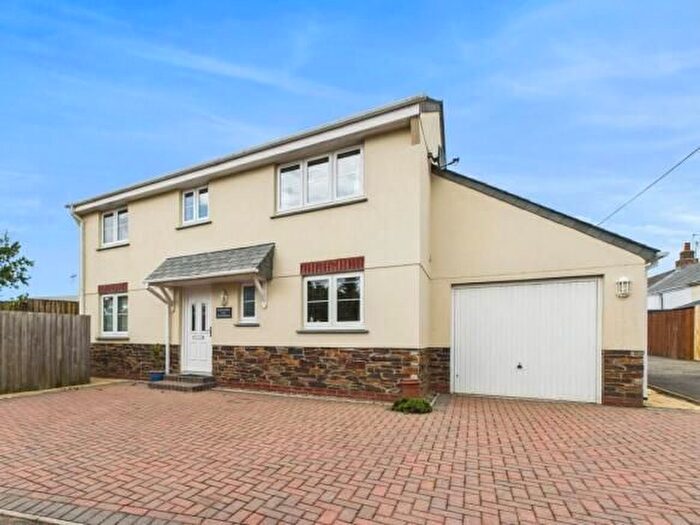 3 Bedroom Detached House For Sale In A The Meadows, Cornwall, PL30