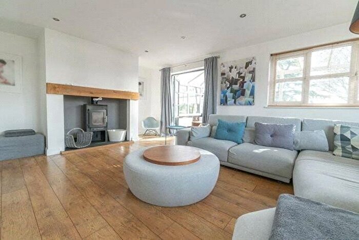 4 Bedroom Detached House For Sale In Whitgift, Goole, DN14