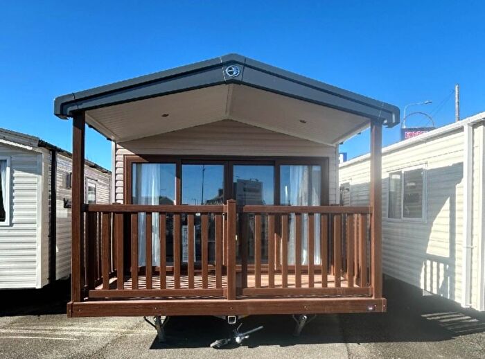 2 Bedroom Park Home For Sale In Towyn, Abergele, LL22