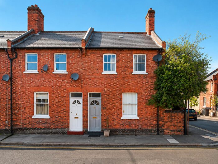 3 Bedroom End Of Terrace House To Rent In Goodhall Street, London, NW10