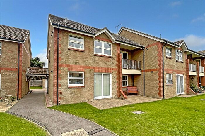 2 Bedroom Apartment For Sale In The Gilberts, Sea Road, Rustington, Littlehampton, BN16