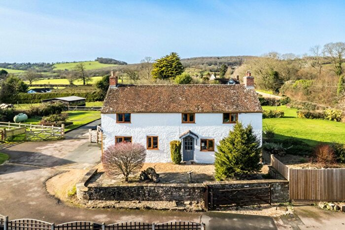 3 Bedroom Detached House For Sale In Elton Road, Elton, Newnham, Gloucestershire, GL14