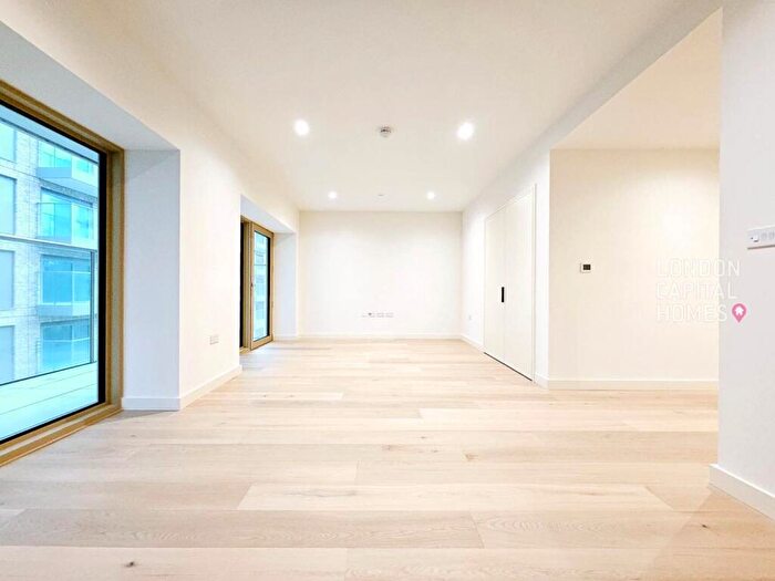 2 Bedroom Apartment To Rent In Steamer Building, Riverscape Walk, E16