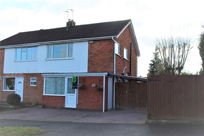 3 Bedroom Semi-Detached House To Rent In Dorset Avenue, Glenfield, LE3