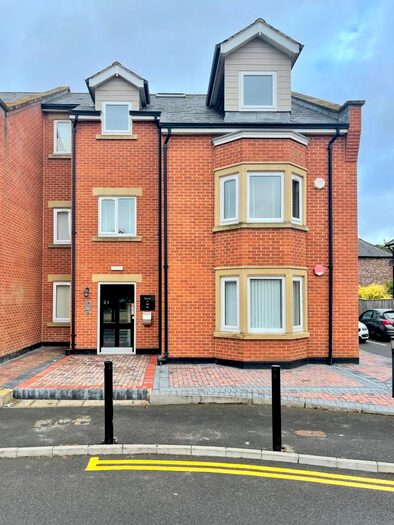2 Bedroom Flat To Rent In Cambridge Square, Middlesbrough, TS5
