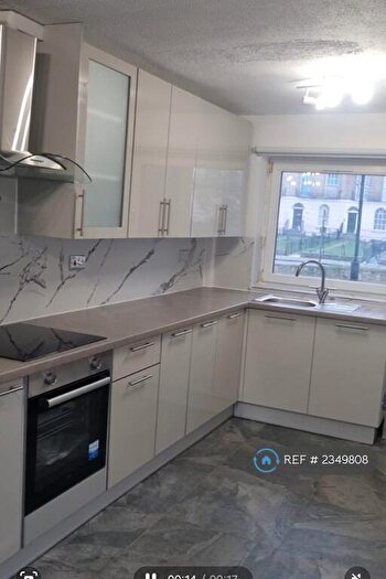 3 Bedroom Maisonette To Rent In Osward Place, London, N9