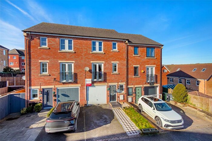 4 Bedroom Town House For Sale In Hazel Lane, East Ardsley, Wakefield, West Yorkshire, WF3