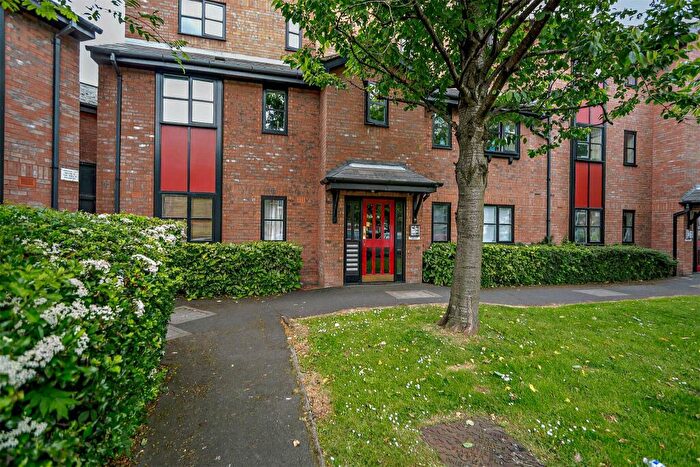 2 Bedroom Flat To Rent In Sloan Court, Newcastle Upon Tyne, NE2