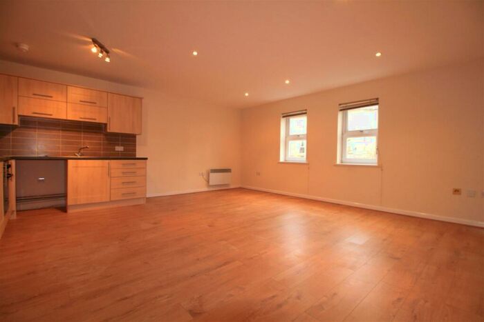 2 Bedroom Apartment To Rent In The JunctionStation TerraceHucknallNottingham, NG15